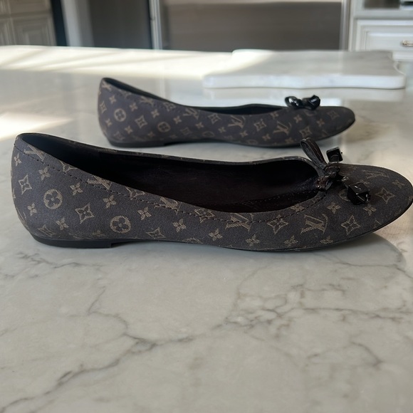 Louis Vuitton Monogram Ballerina Flat—size 37 1/2 - Picture 12 of 14